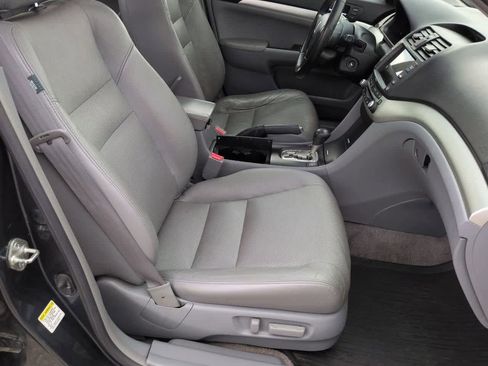 Used 2008 Acura TSX w/ Navigation FWD image 21