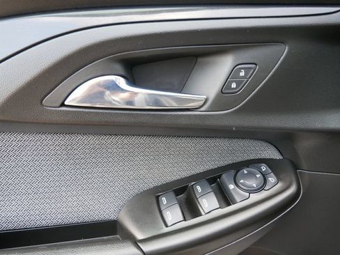 Used 2023 Chevrolet TrailBlazer LS FWD image 12