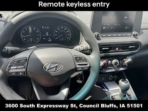 Used 2023 Hyundai Kona SE AWD/4WD image 18
