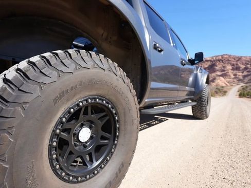 Used 2017 Ford F150 Raptor w/ Equipment Group 802A Luxury image 13