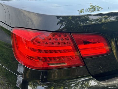 Used 2013 BMW 335i Convertible RWD image 34