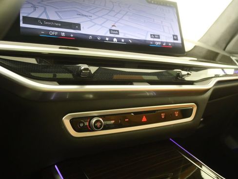 Certified 2024 BMW X7 xDrive40i w/ M Sport Package image 27