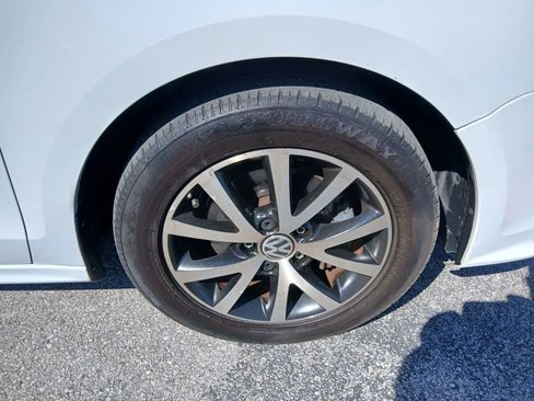 Used 2017 Volkswagen Jetta SE image 20