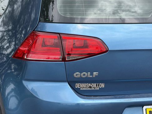 Used 2015 Volkswagen Golf S FWD image 22