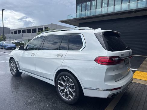 Used 2020 BMW X7 xDrive40i w/ Luxury Seating Package AWD/4WD image 3