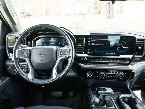 Used 2023 Chevrolet Silverado 1500 LT Trail Boss w/ Protection Package image 12