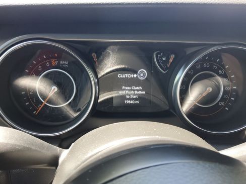 Used 2022 Jeep Wrangler Unlimited Sport AWD/4WD image 10