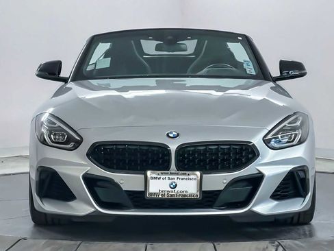 Used 2022 BMW Z4 M40i w/ Premium Package image 10