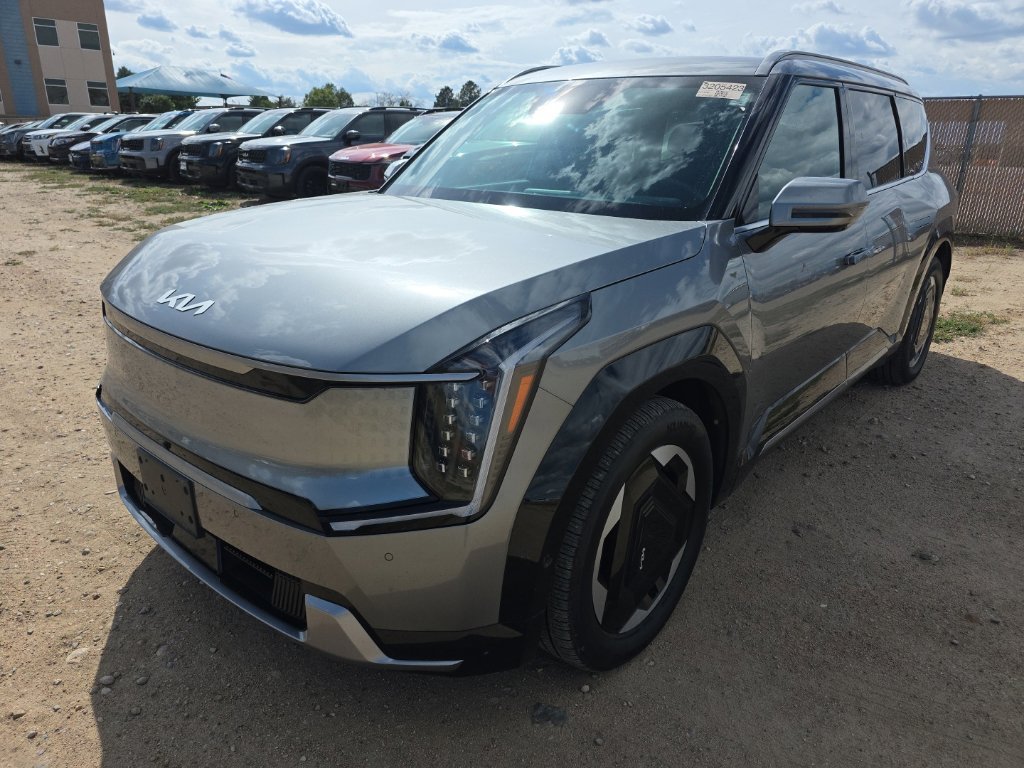 Certified 2024 Kia EV9 Land AWD/4WD image 1