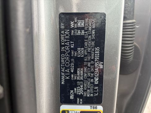 Used 2025 Kia Soul LX w/ LX Technology Package image 25