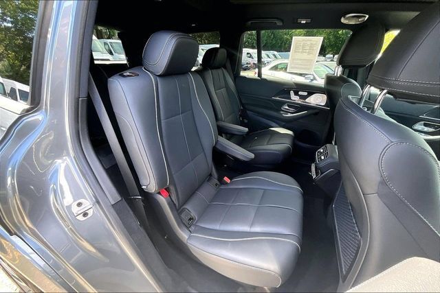 Certified 2025 Mercedes-Benz GLS 450 4MATIC image 16