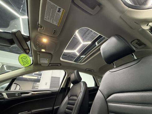 Used 2020 Ford Fusion SEL image 13