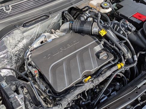 New 2026 Chevrolet Trax LT image 12