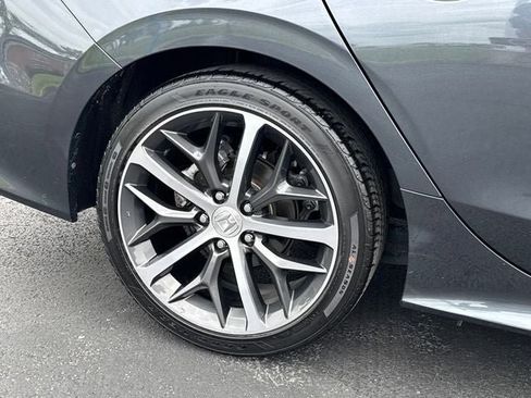 Used 2024 Honda Civic Touring image 8