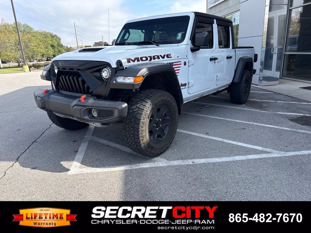 Used 2023 Jeep Gladiator Mojave w/ Cold Weather Group AWD/4WD image 3