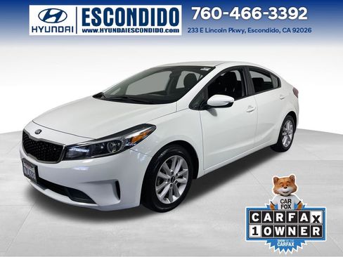 Used 2017 Kia Forte S image 1