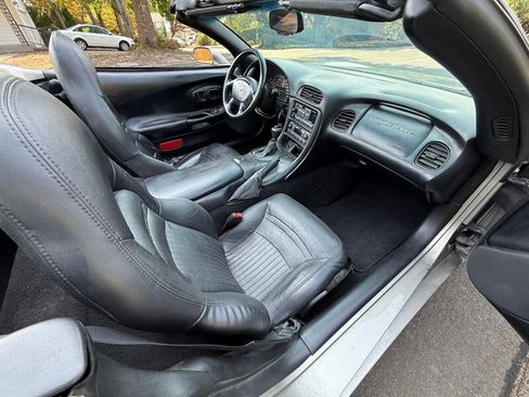 Used 1998 Chevrolet Corvette w/ Memory Pkg image 15
