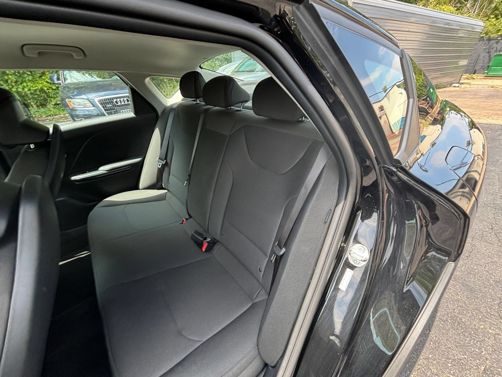 Used 2026 Kia K4 FWD image 32