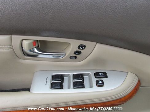 Used 2005 Lexus RX 330 image 10