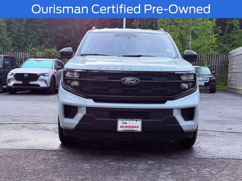 Used 2025 Ford Expedition Active AWD/4WD image 2