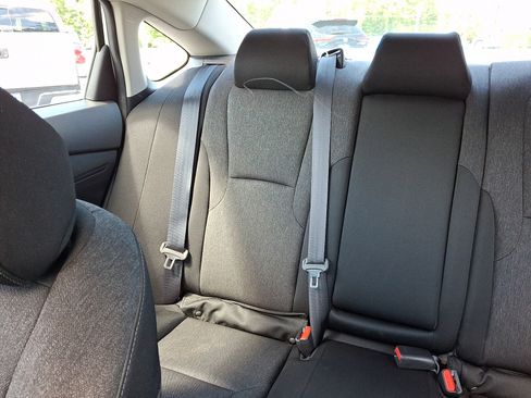 Certified 2023 Honda Accord EX image 18
