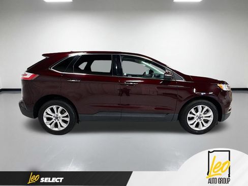 Used 2022 Ford Edge Titanium AWD/4WD image 6