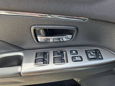 Used 2025 Mitsubishi Outlander Sport SE AWD/4WD image 13