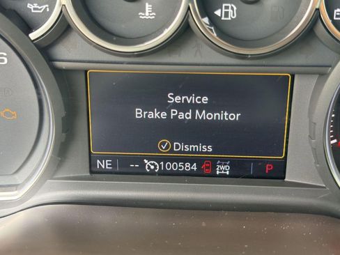 Used 2019 Chevrolet Silverado 1500 LT w/ Texas Edition AWD/4WD image 19