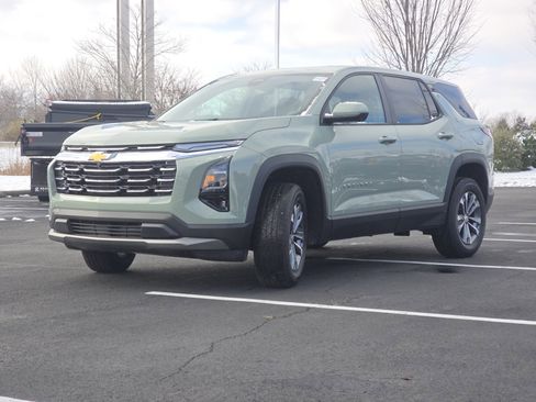 New 2026 Chevrolet Equinox LT w/ Safety and Technology Package image 12