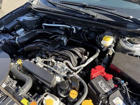 Used 2025 Subaru Outback Premium AWD/4WD image 13
