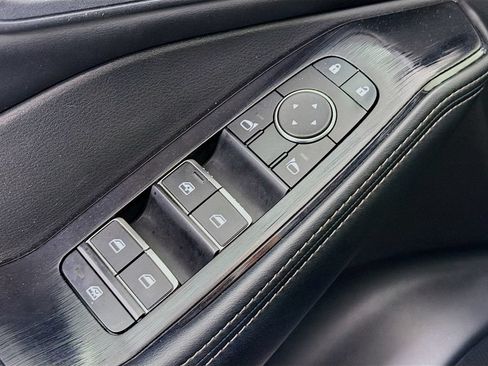 Used 2024 Nissan Rogue SL FWD image 22