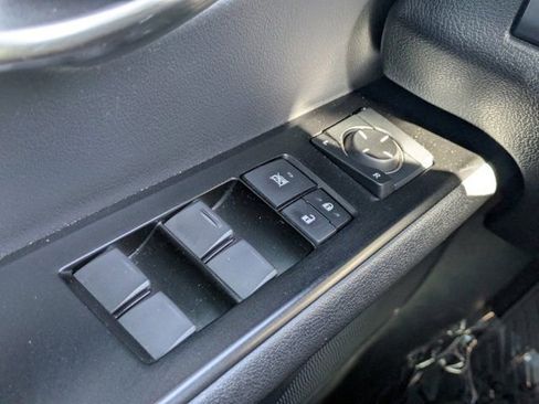 Used 2019 Lexus UX 200 w/ Premium Package image 19