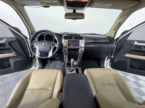 Used 2013 Toyota 4Runner Limited AWD/4WD image 4