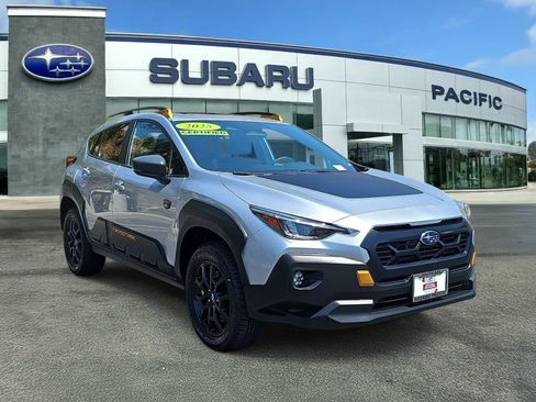 Certified 2025 Subaru Crosstrek 2.5i Wilderness w/ Crosstrek Mirror Package AWD/4WD image 1
