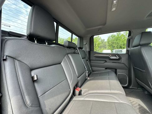 Certified 2022 Chevrolet Silverado 1500 LT Trail Boss w/ LT Trail Boss Premium Package AWD/4WD image 22