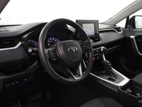 Used 2019 Toyota RAV4 XLE w/ Convenience Package image 17