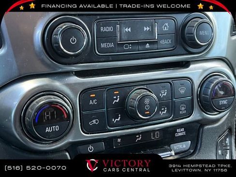 Used 2020 Chevrolet Suburban Premier w/ Premier 6.2L Value Package image 33