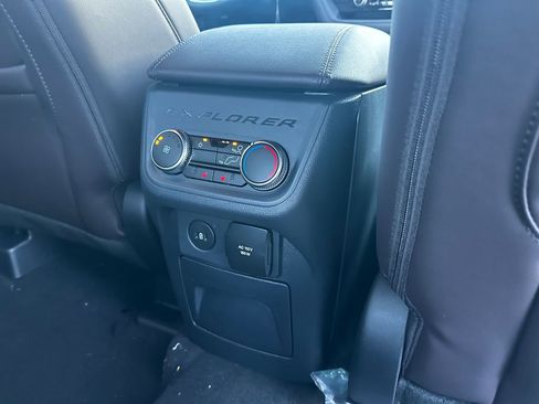 New 2026 Ford Explorer Platinum image 58