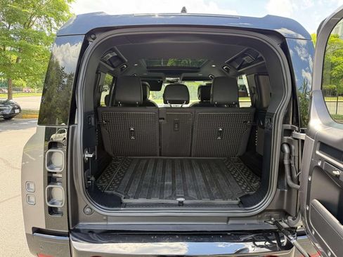 Used 2024 Land Rover Defender 110 X AWD/4WD image 27