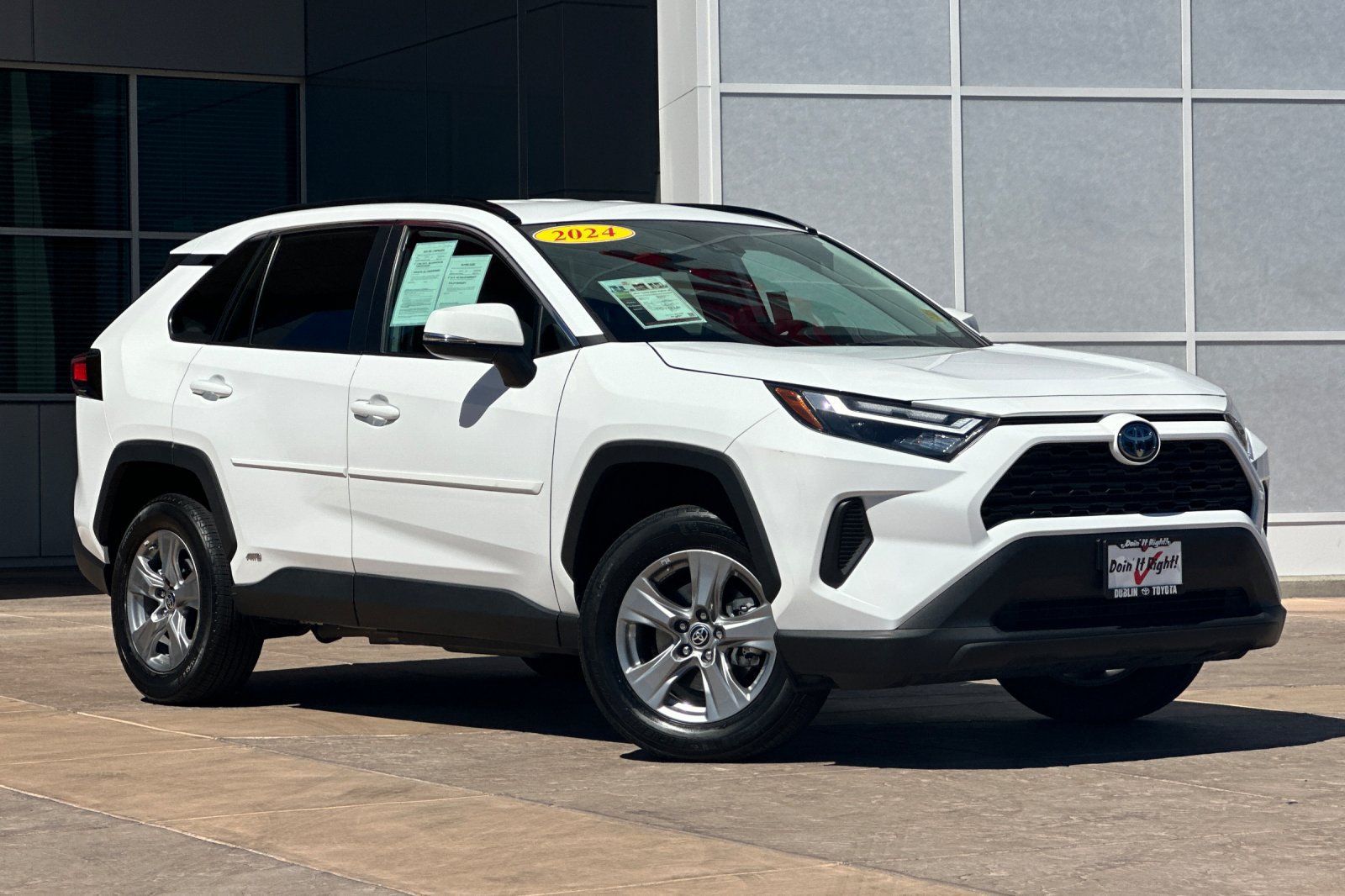 Used 2024 Toyota RAV4 LE AWD/4WD image 2