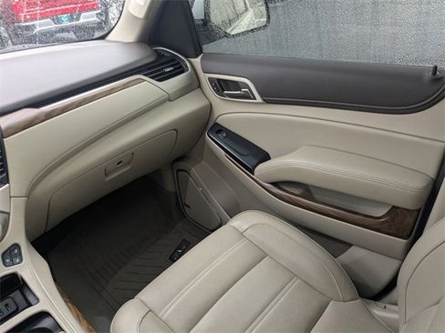 Used 2019 GMC Yukon Denali w/ Denali Ultimate Package image 16