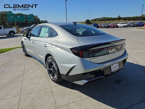 Used 2026 Hyundai Sonata SEL AWD/4WD image 8