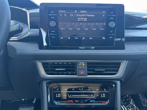 New 2026 Volkswagen Taos SE AWD/4WD image 13