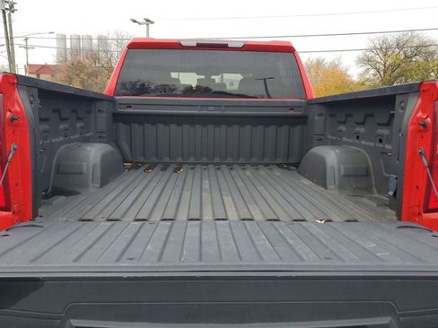 Used 2020 Chevrolet Silverado 1500 Custom w/ Custom Value Package image 8