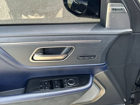 Certified 2026 INFINITI QX80 4WD image 16