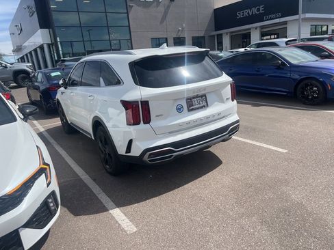 Used 2022 Kia Sorento SX image 8