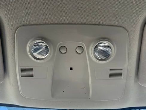 Used 2017 Chevrolet Traverse LS image 31