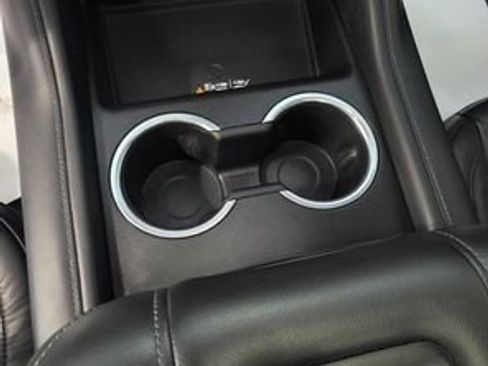 Used 2021 Chevrolet Tahoe LT w/ LT Signature Package image 23