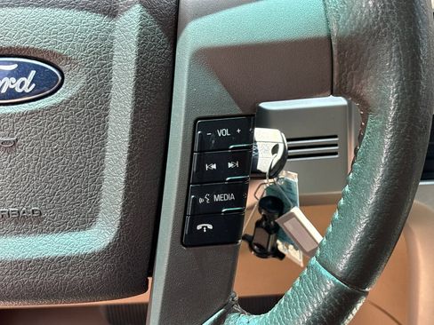Used 2014 Ford F150 Lariat w/ Lariat Chrome Package AWD/4WD image 21