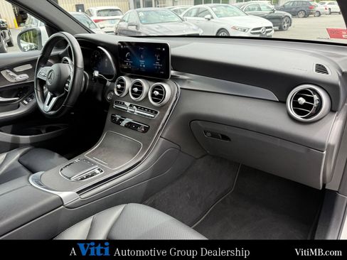 Certified 2022 Mercedes-Benz GLC 300 4MATIC image 29